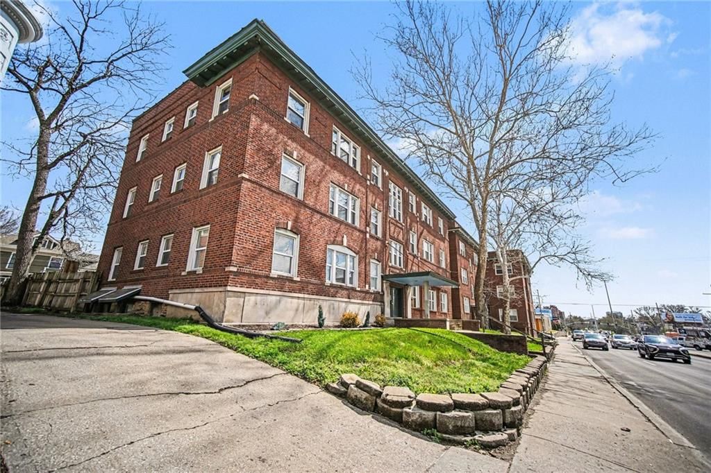 3732 Southwest Trafficway — photo 7