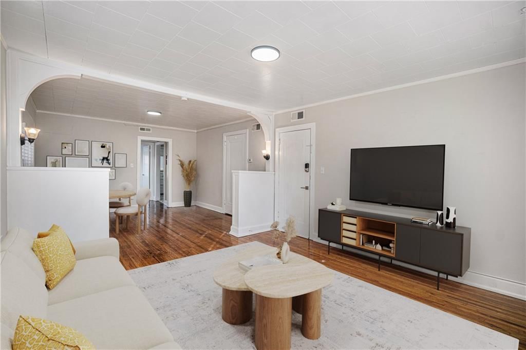 3732 Southwest Trafficway — photo 14