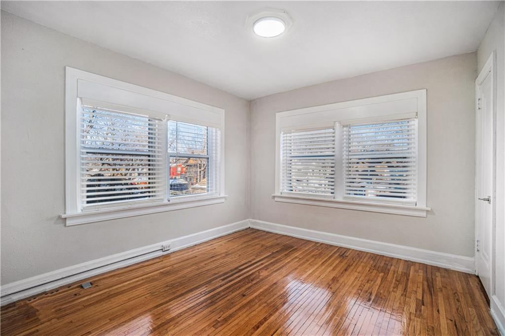 3732 Southwest Trafficway — photo 19