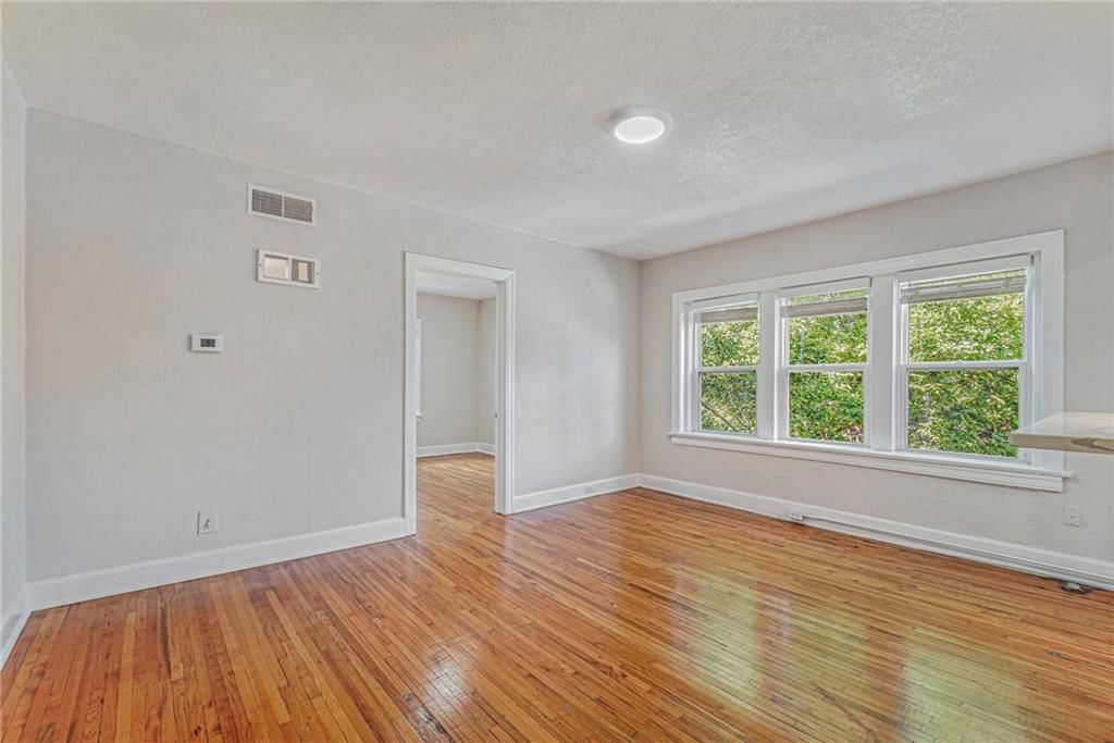 3732 Southwest Trafficway — photo 23