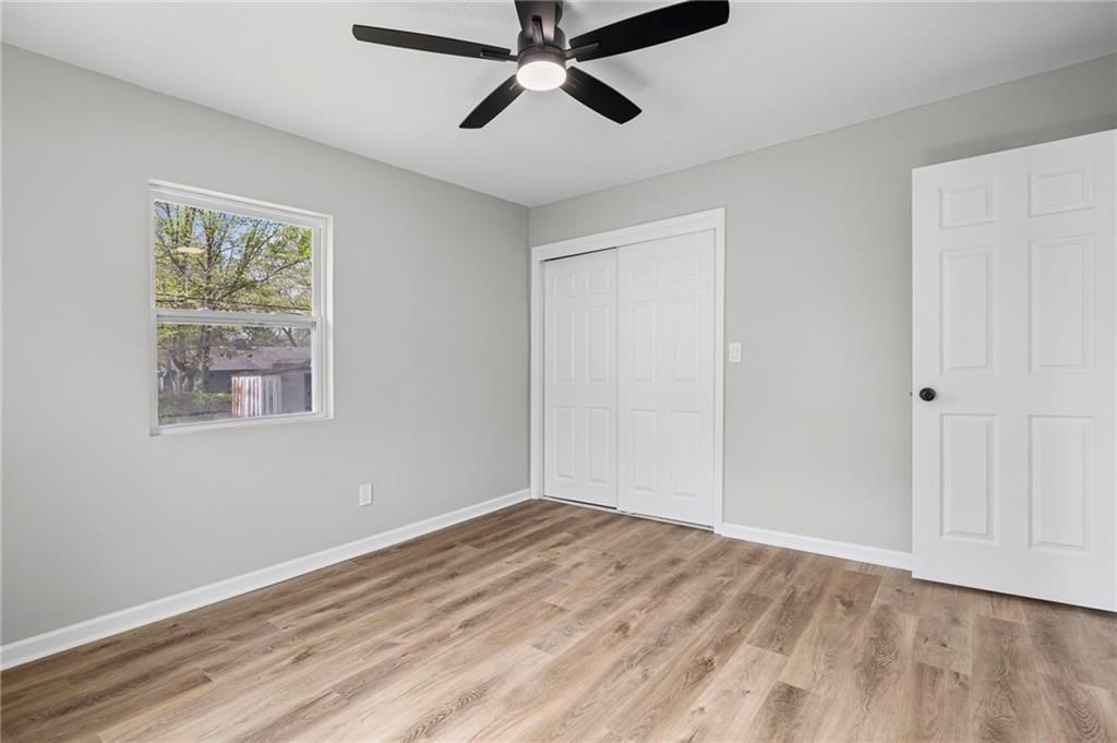 10908 Ewing Avenue — photo 19
