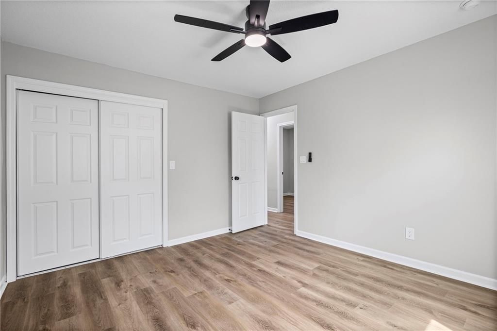 10908 Ewing Avenue — photo 20