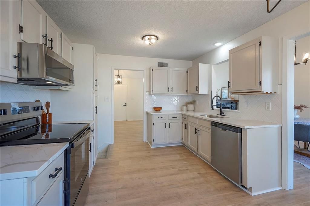 12908 W 108th Street — photo 14