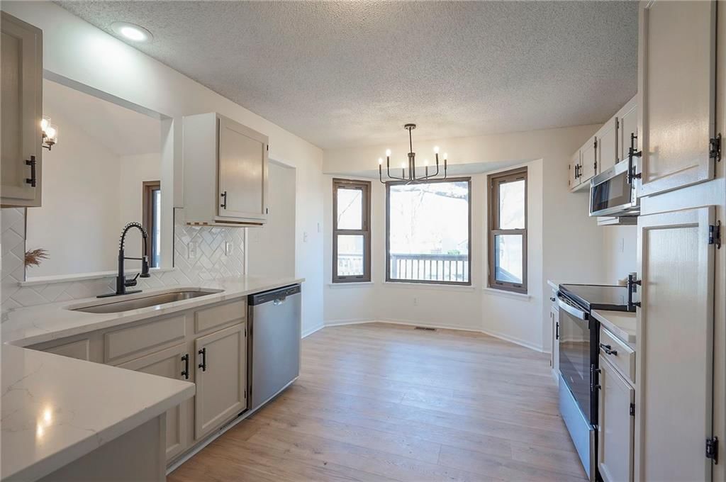 12908 W 108th Street — photo 16