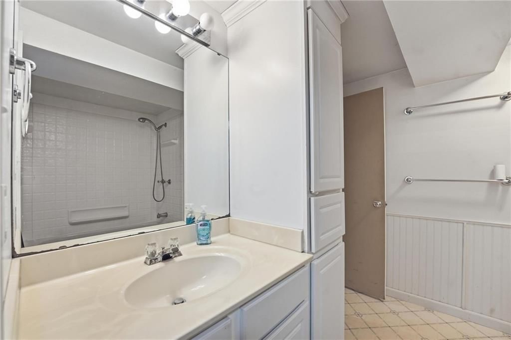 7806 NE 57th Street — photo 30