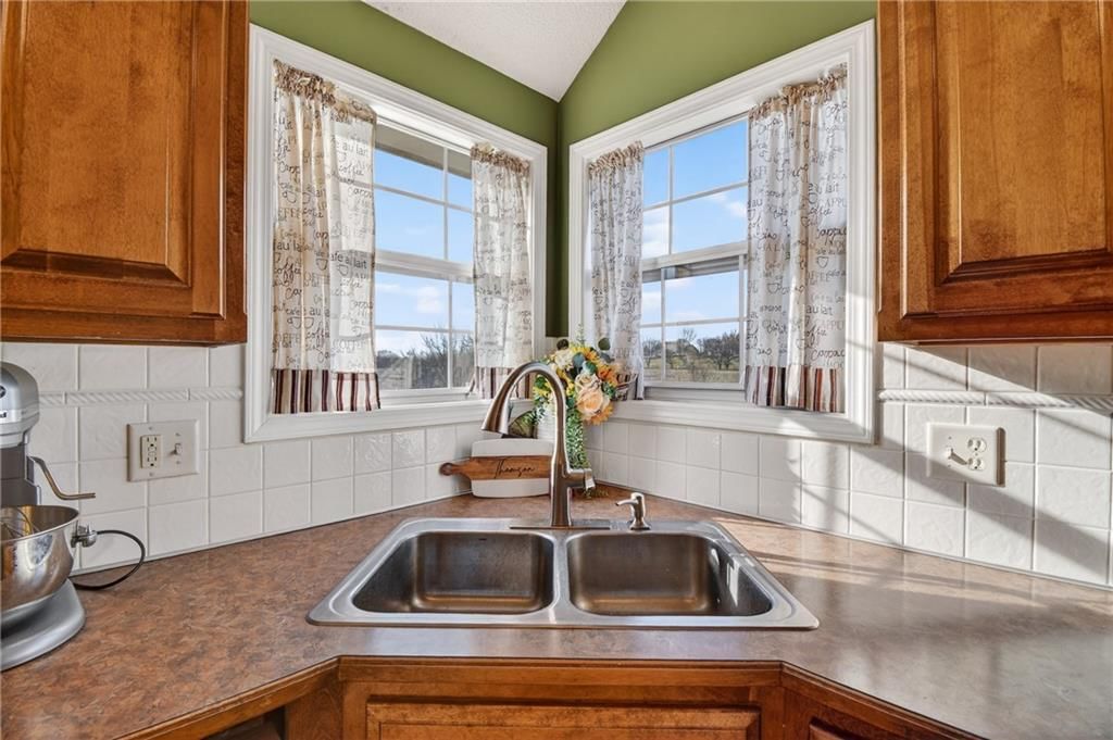 714 S Sunset Lane — photo 18