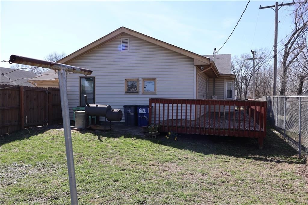 3111 Kensington Avenue — photo 5