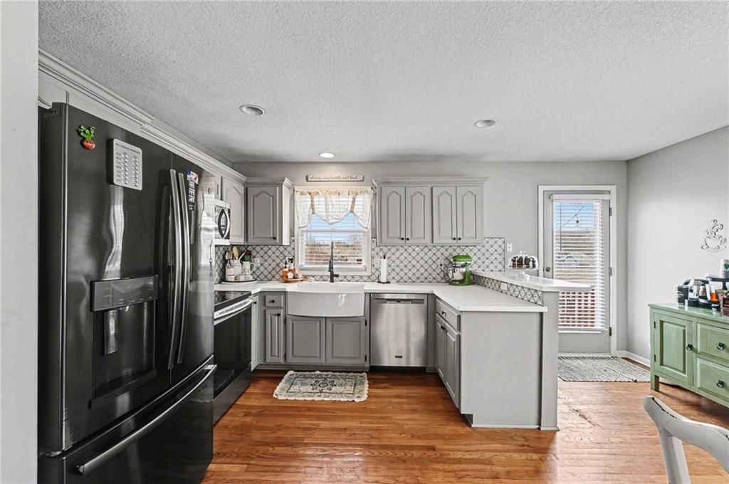 13704 Jana Lei Avenue — photo 8