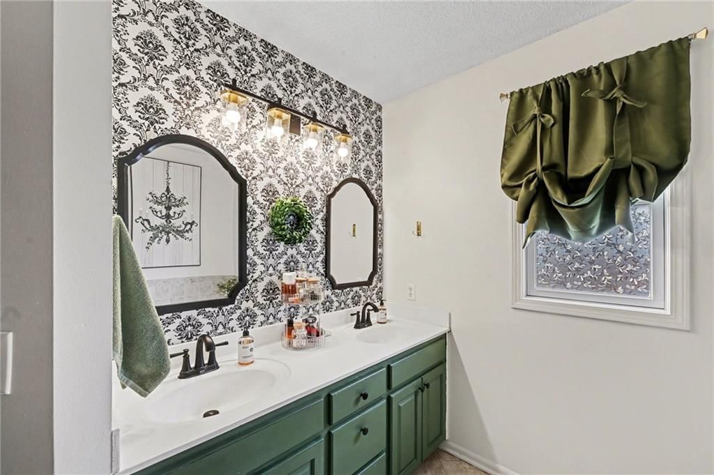 13704 Jana Lei Avenue — photo 16
