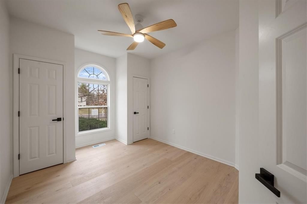 7633 W 148th Terrace — photo 20