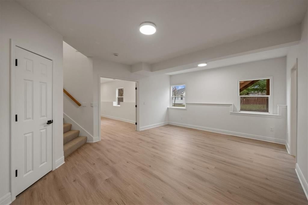 7633 W 148th Terrace — photo 23