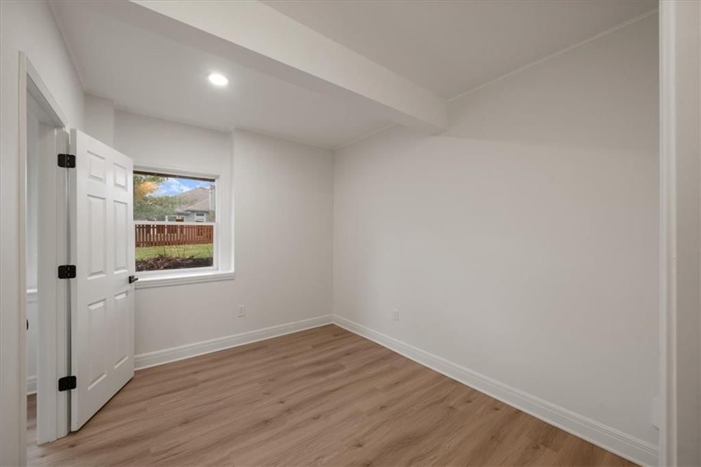 7633 W 148th Terrace — photo 24