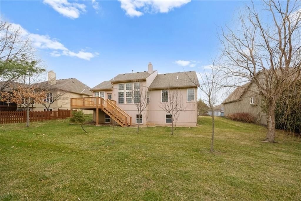 7633 W 148th Terrace — photo 29