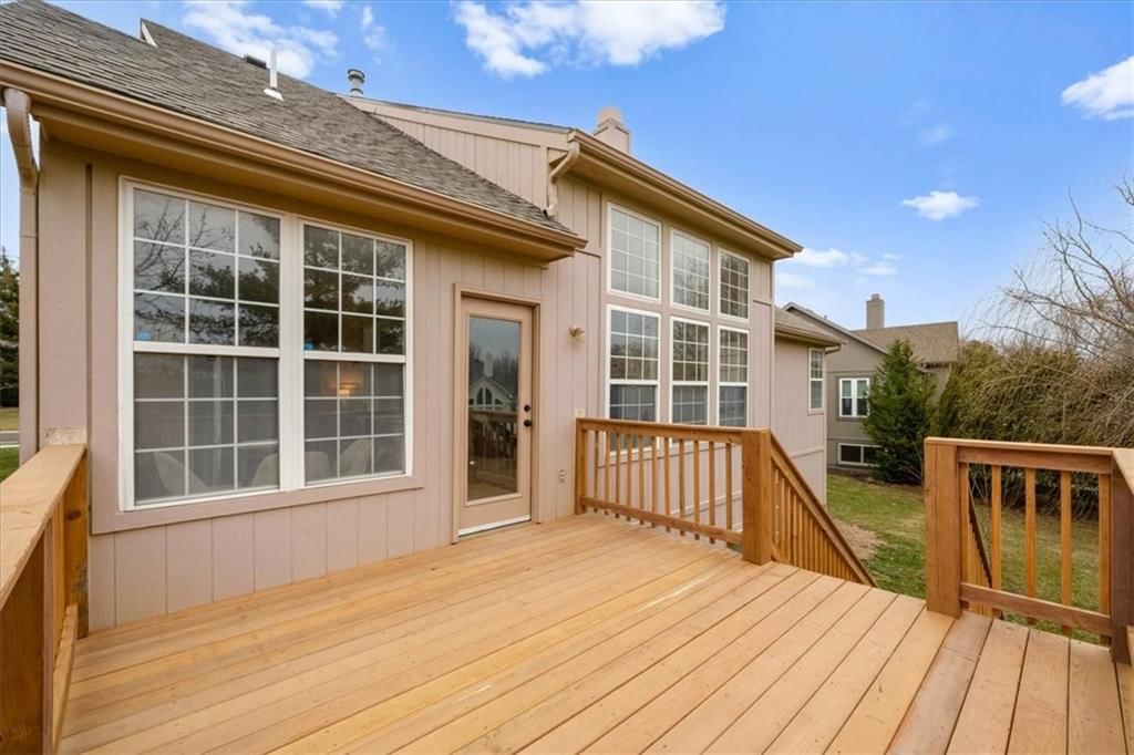 7633 W 148th Terrace — photo 31