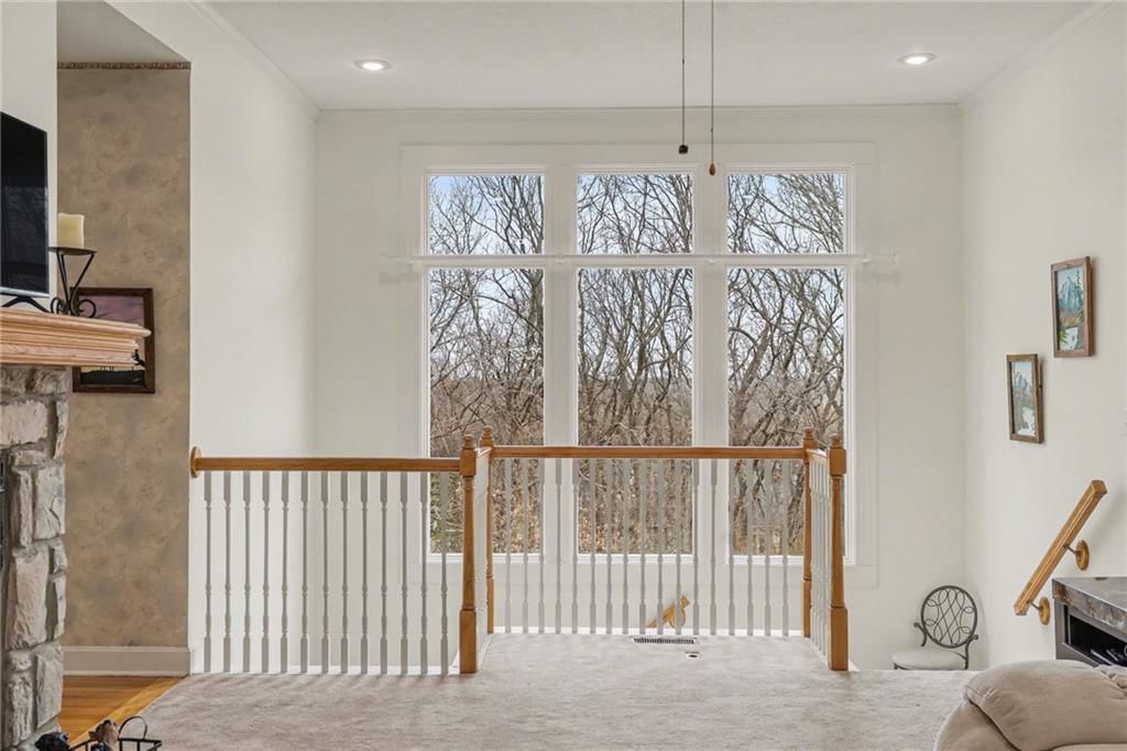3337 S Victoria Drive — photo 5