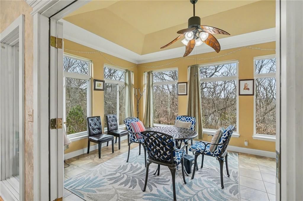 3337 S Victoria Drive — photo 14