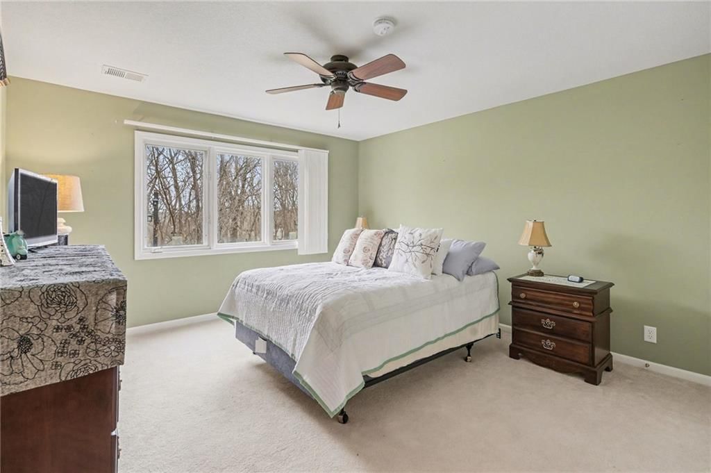 3337 S Victoria Drive — photo 22