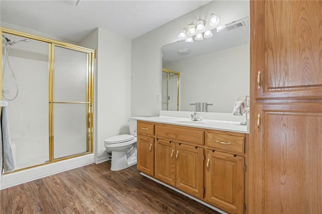 3337 S Victoria Drive — photo 24