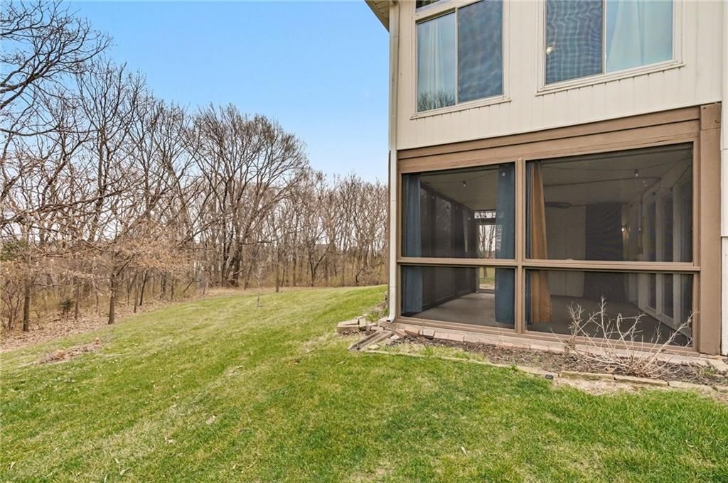 3337 S Victoria Drive — photo 33