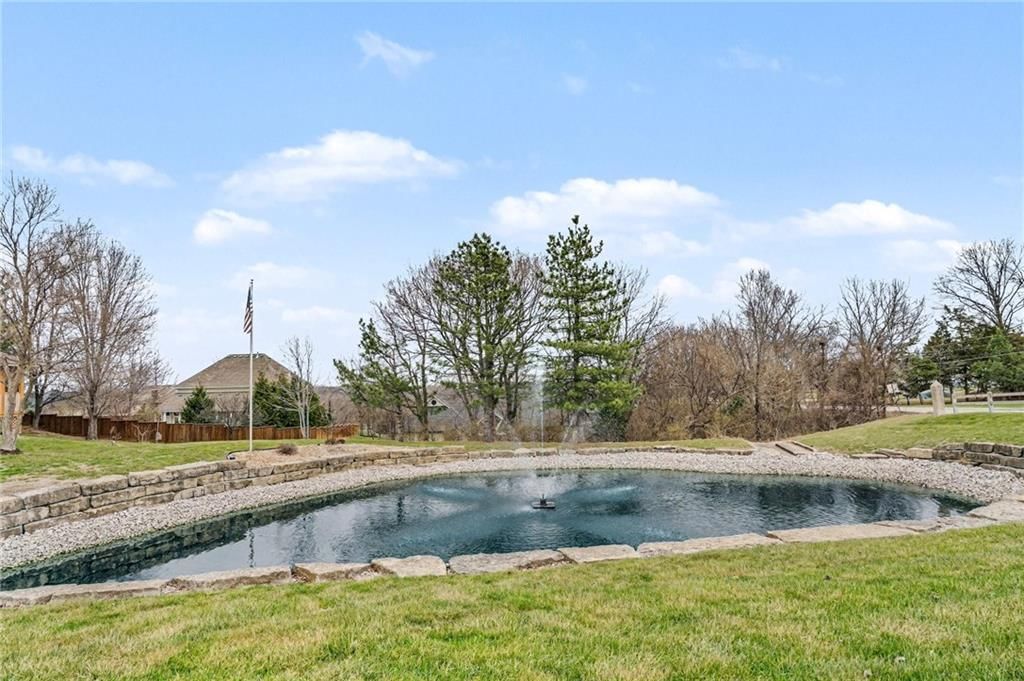 3337 S Victoria Drive — photo 40
