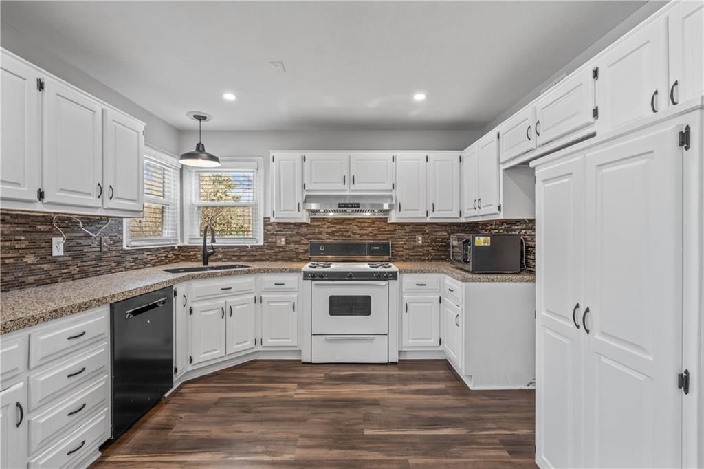 16116 W 125th Street — photo 14