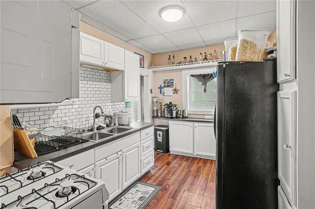 2618 Sacramento Street — photo 12