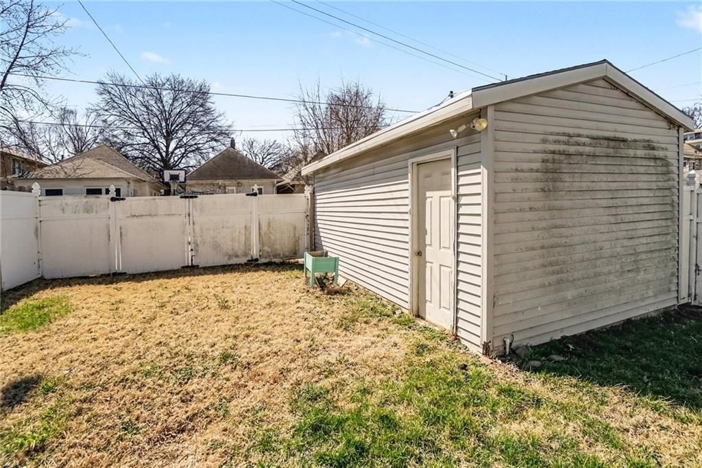2618 Sacramento Street — photo 26