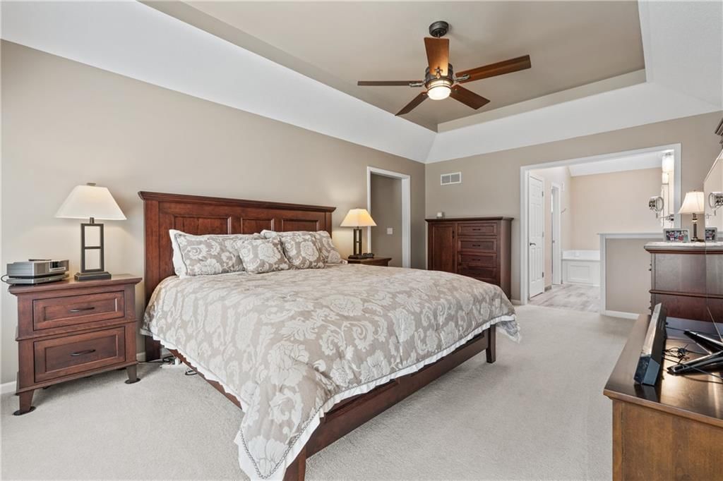 8410 Greenwood Circle — photo 12