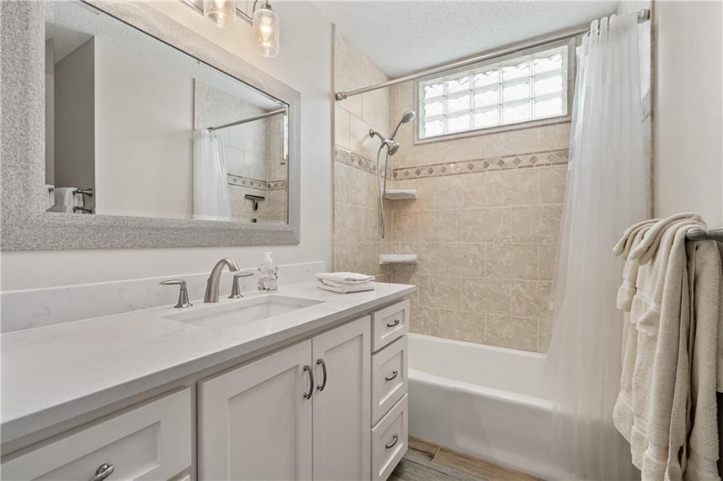8410 Greenwood Circle — photo 20