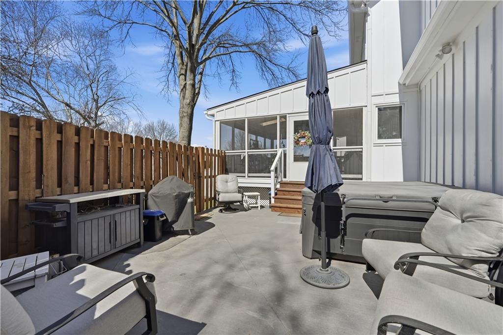 8410 Greenwood Circle — photo 29