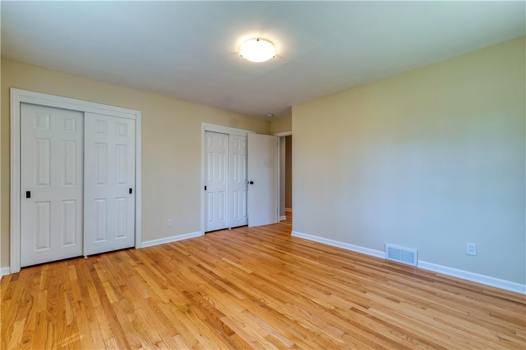 1409 E 108th Street — photo 17