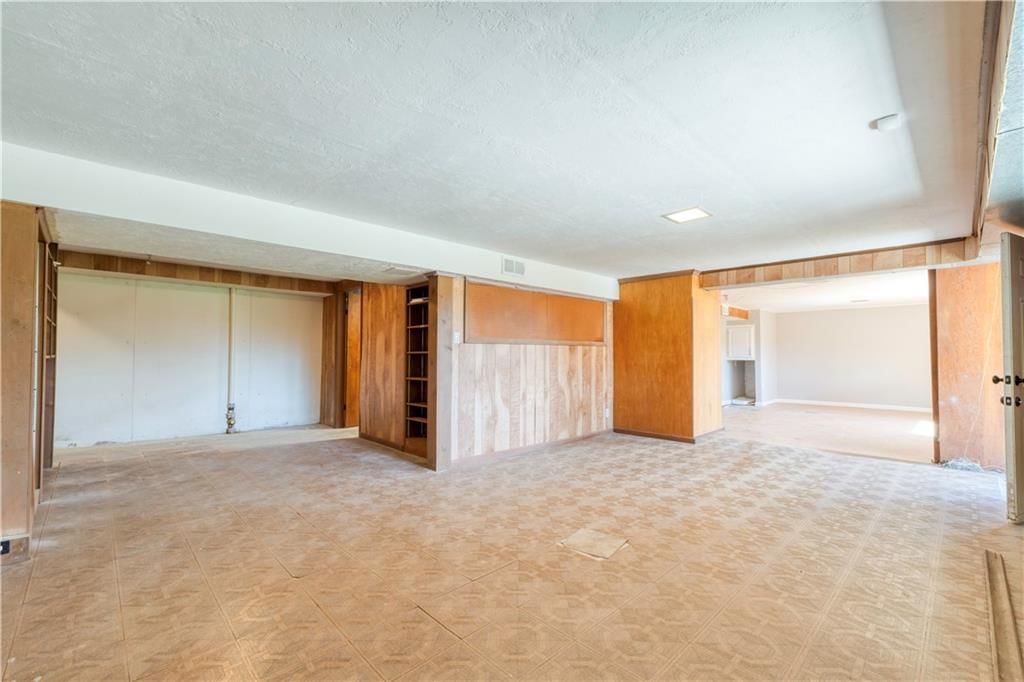 1409 E 108th Street — photo 23