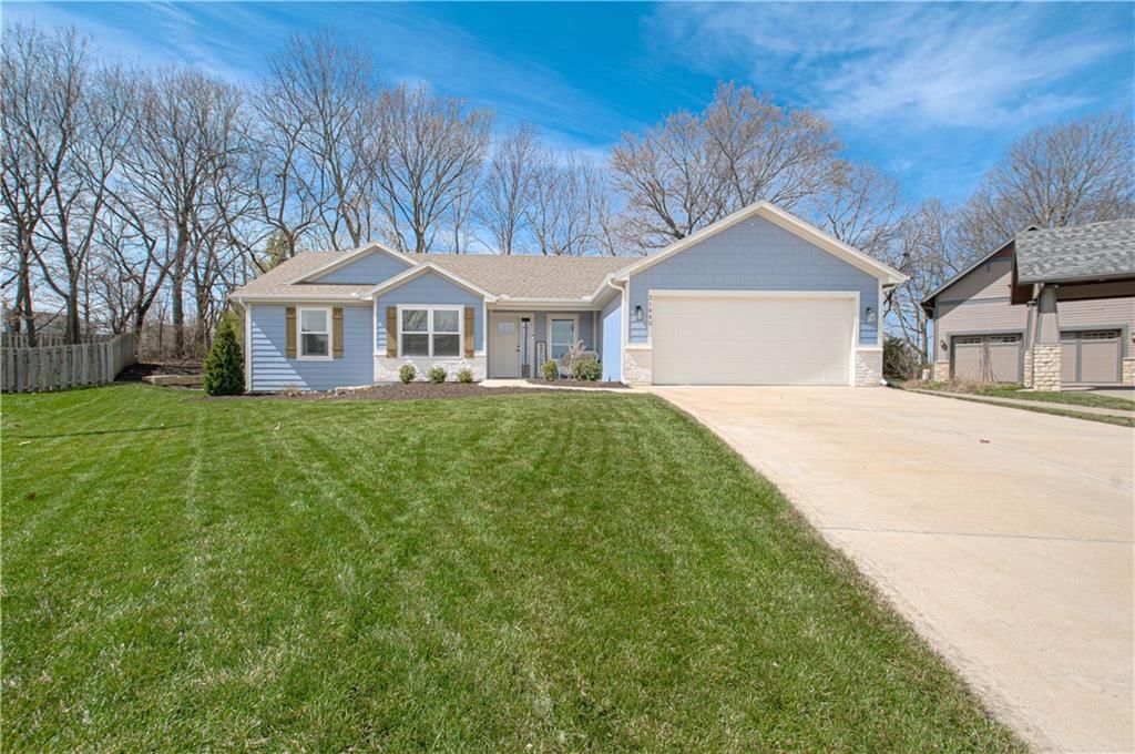 21045 W 225th Terrace, Spring Hill, KS