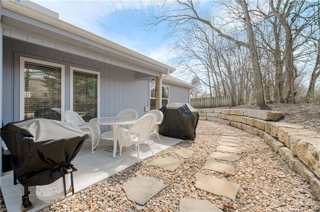 21045 W 225th Terrace — photo 3