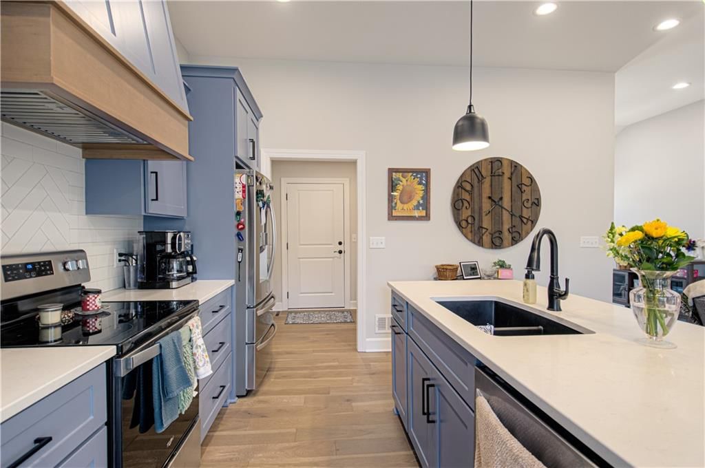 21045 W 225th Terrace — photo 9