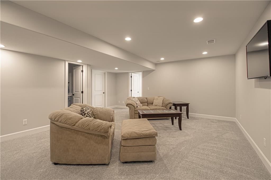 21045 W 225th Terrace — photo 30