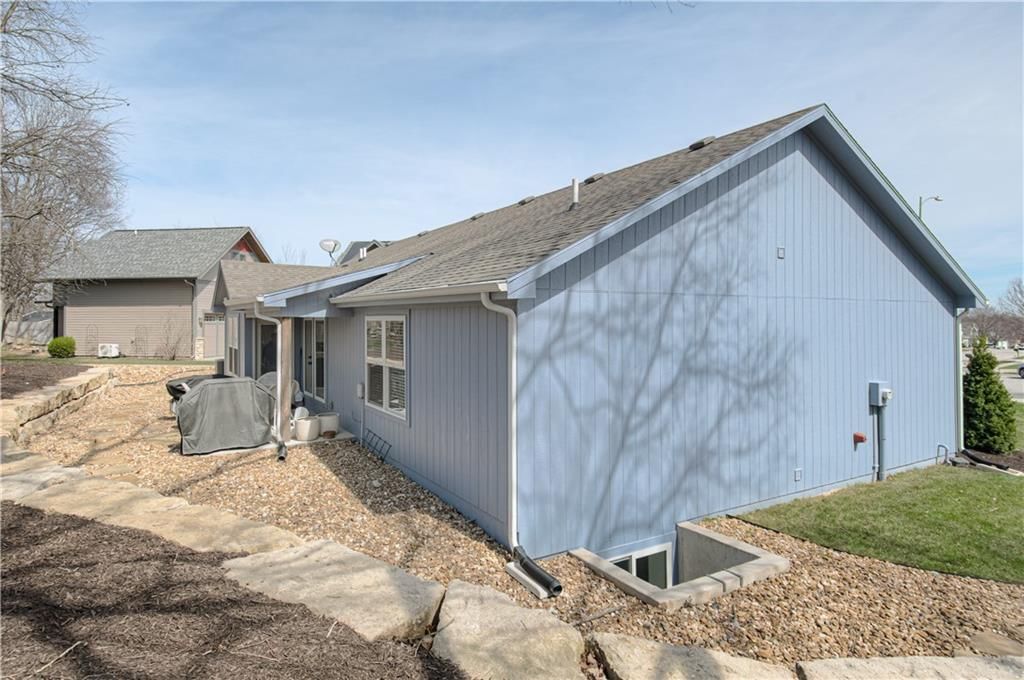 21045 W 225th Terrace — photo 39