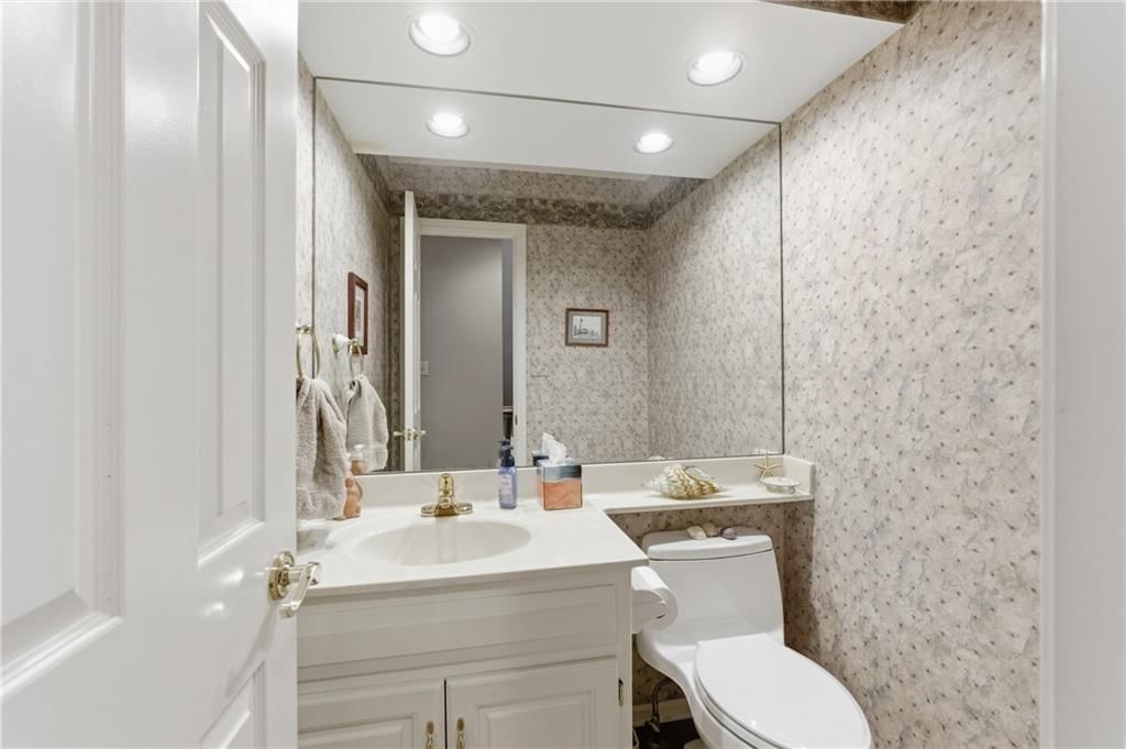6906 N BELLEFONTAINE Avenue — photo 34