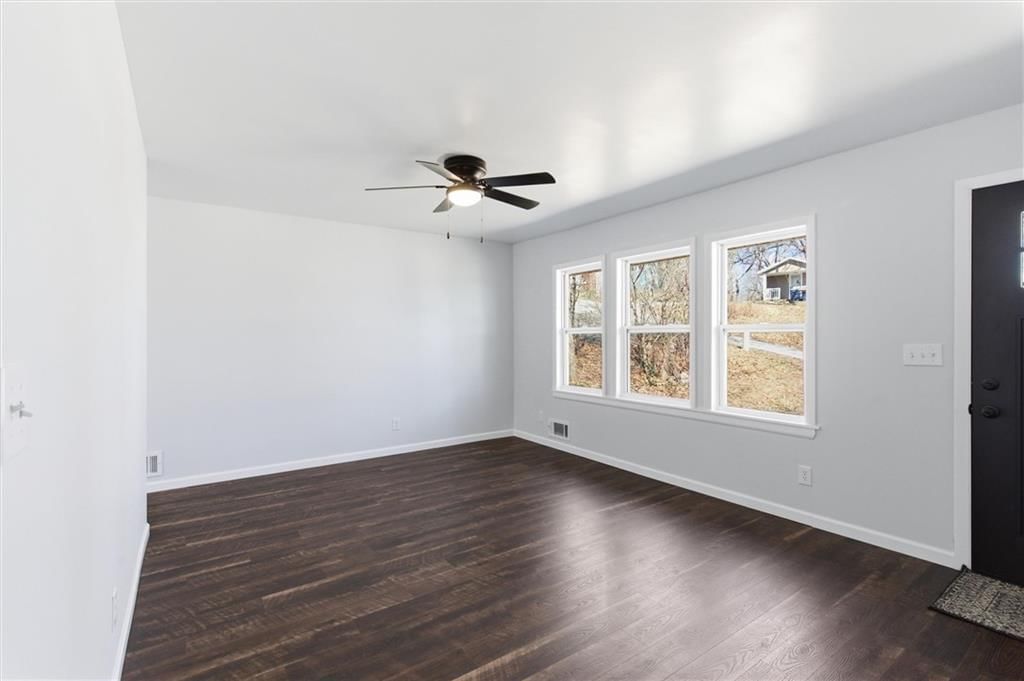 2425 NE 38th Street — photo 5
