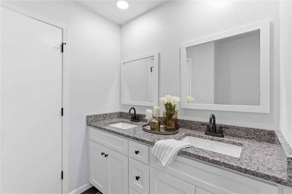 2425 NE 38th Street — photo 22