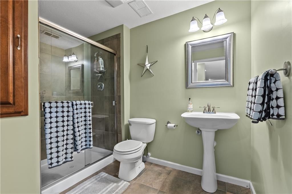5929 NE Hidden Valley Drive — photo 45
