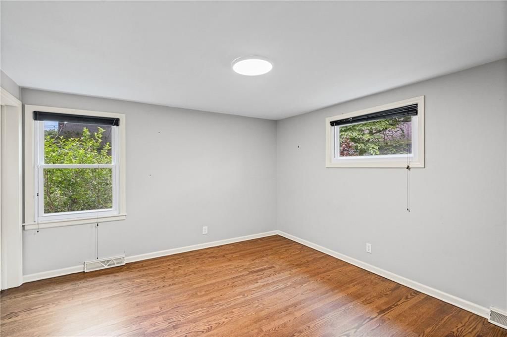 8345 Reinhardt Street — photo 16