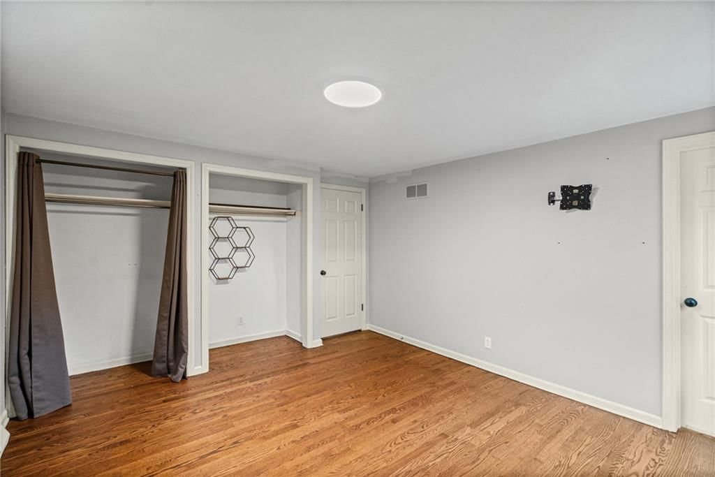 8345 Reinhardt Street — photo 17