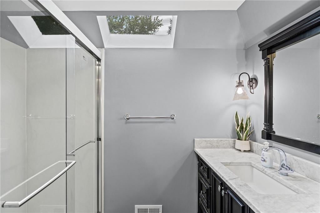 8345 Reinhardt Street — photo 24