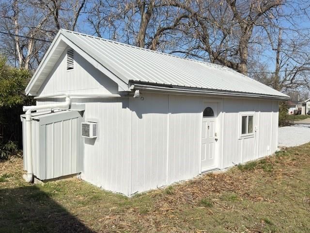 609 W Lee Street — photo 7