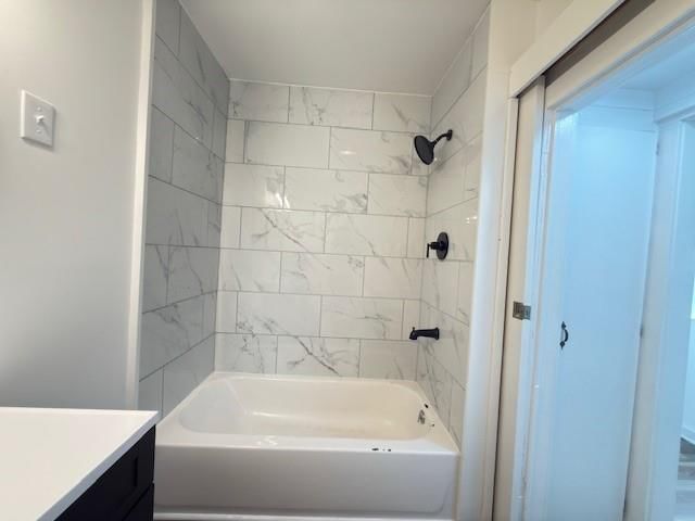609 W Lee Street — photo 17
