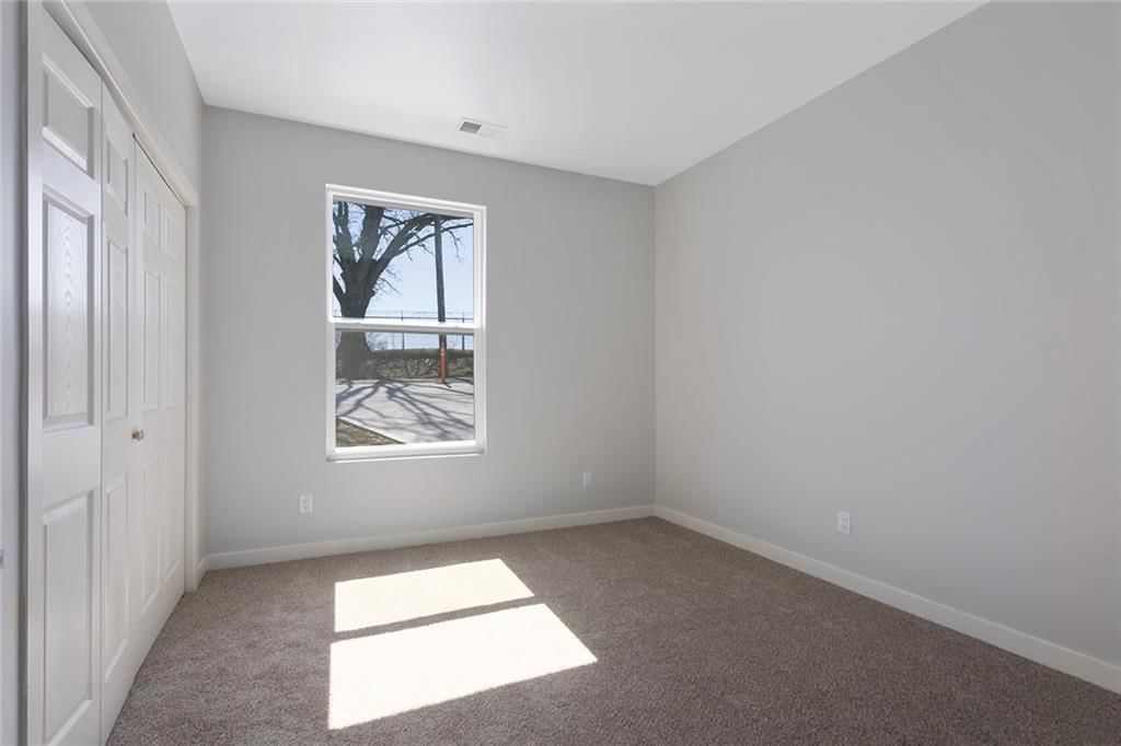 1716 S Valley Street — photo 17