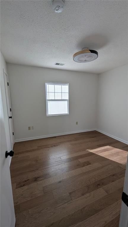 2510 Everett Avenue — photo 16
