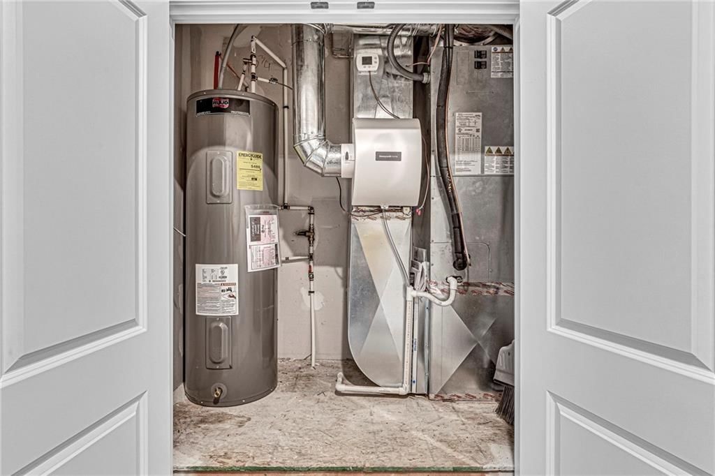 5834 Hunter Court — photo 29
