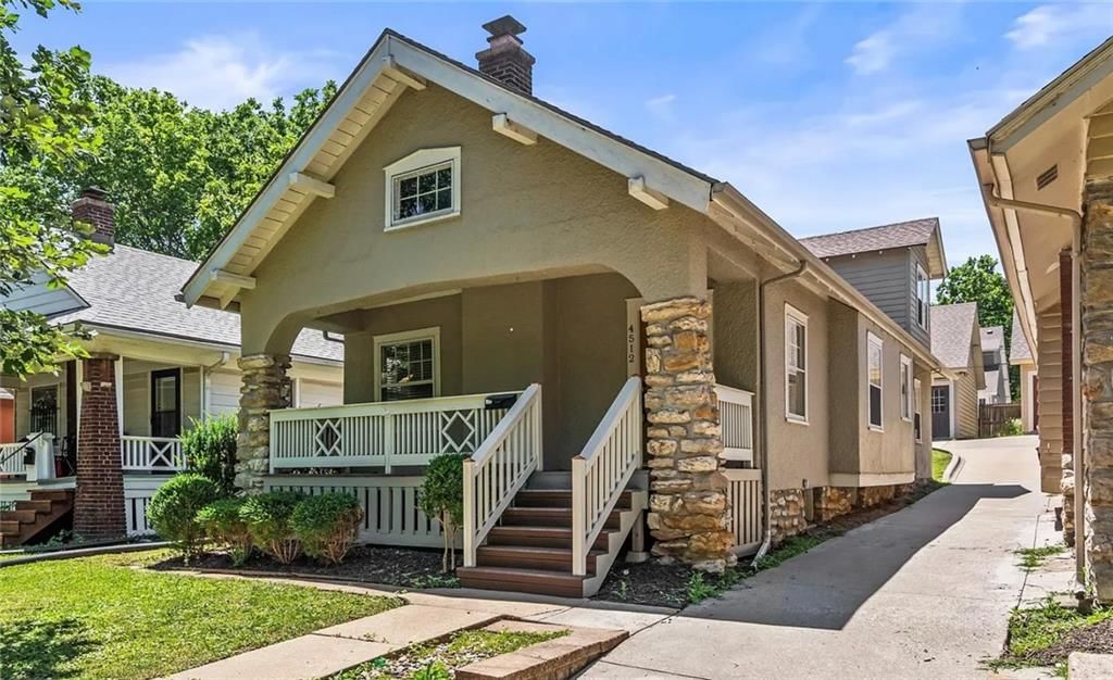 4512 Pennsylvania Avenue — photo 32